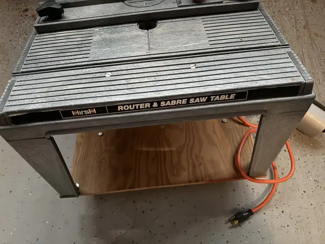 router black and decker in Power Tools in Calgary - Image 2