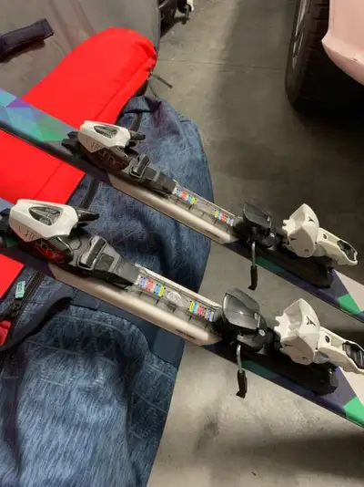 women's skis ATOMIC COOL MINX, BEND-X, All mountain rocker 159sm 118.5-72-102 R=13.5M model AA002507...