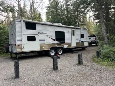 Winterized, cleaned, and looking for its new home! Great travel camper. This trailer is equipped wit...