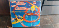 Vintage hot wheels piste de course spirale 1982 incomplète