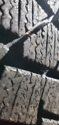 P235/65R18 Motomaster WinterEdge Tires
