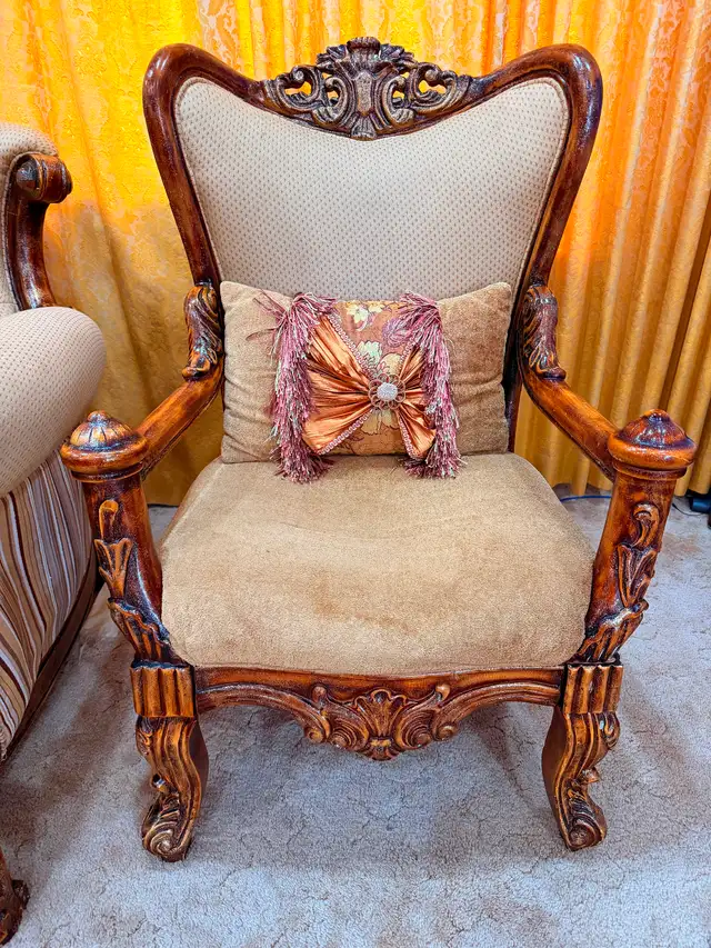 Solid wood Ashley Sofa Set (Moving sale) in Couches & Futons in Markham / York Region - Image 5