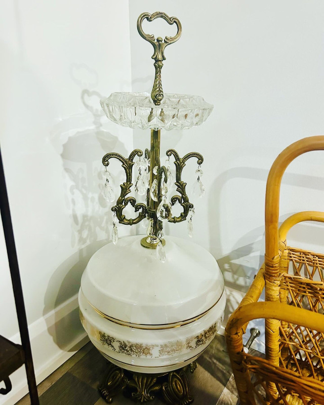 Vintage Ashtray Stand in Home Décor & Accents in Ottawa