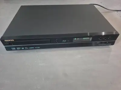 Older Onkyo Bluray DVD CD player in excellent cosmetic and operating condition with remote video out...
