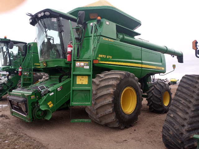 John Deere combine 9870 STS 2011 in Farming Equipment in Winnipeg