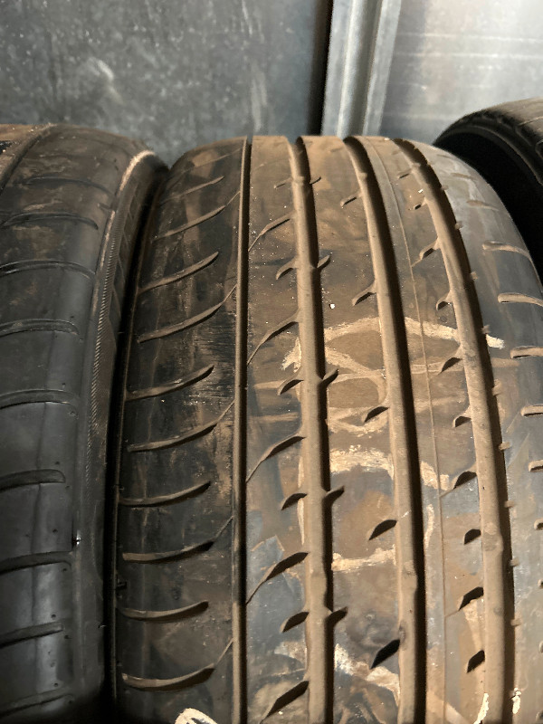 215/40r18 x 2 pneus été dans Pneus et jantes  à Longueuil/Rive Sud