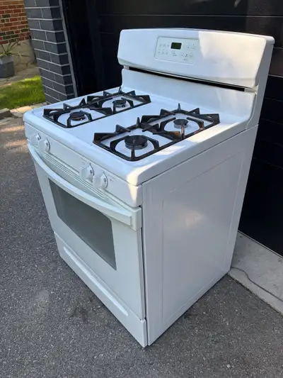 Kenmore/Whirlpool Gas Range, View more
