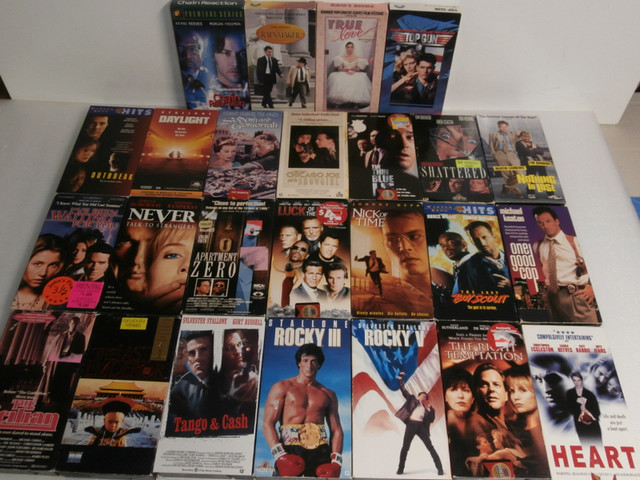 Lot  50 movies VHS in CDs, DVDs & Blu-ray in Stratford - Image 2