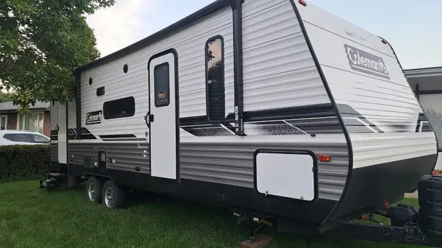 2022 Dutchmen Coleman Lantern 263BH in Travel Trailers & Campers in Regina - Image 2