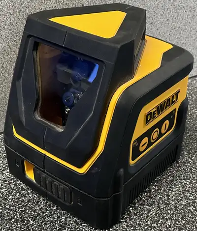 Dewalt DW0811 Line/Cross Combo Laser Level (23696057), View more