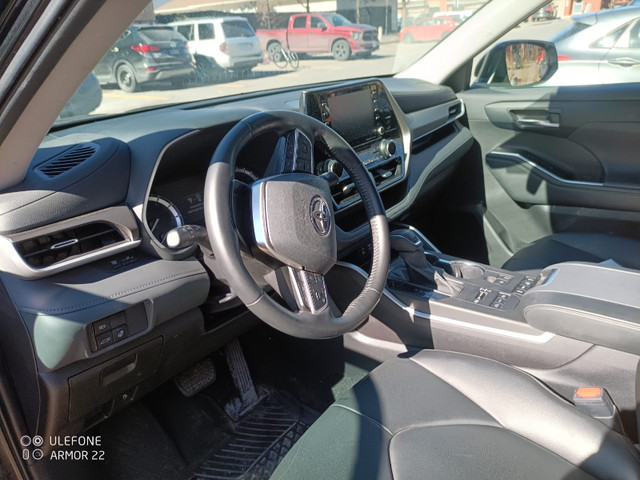 Toyota Highlander XLE 2022 in Cars & Trucks in Ottawa - Image 4