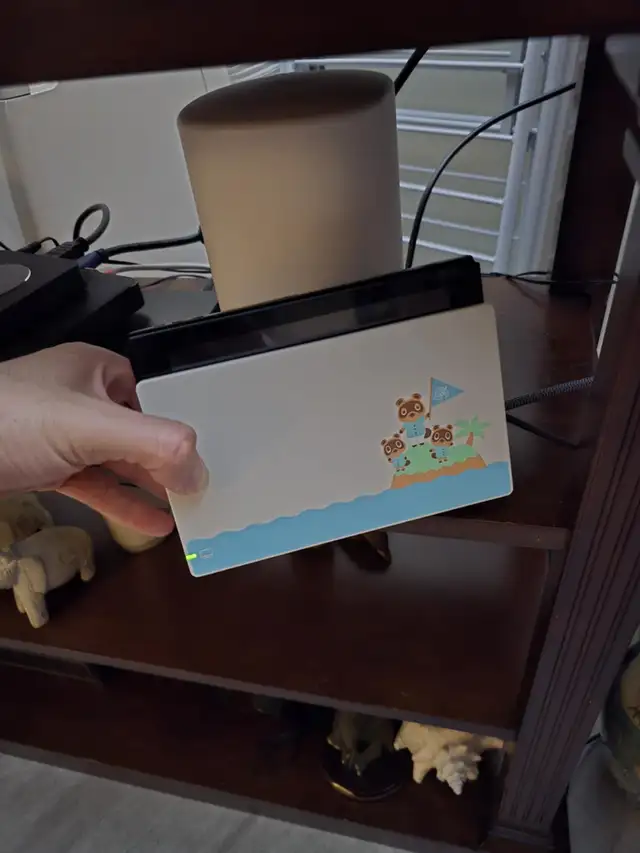 ANIMAL CROSSING NINTENDO SWITCH CONSOLE WITH DOCK/JOY CONS FOR S in Nintendo Switch in Edmonton - Image 2