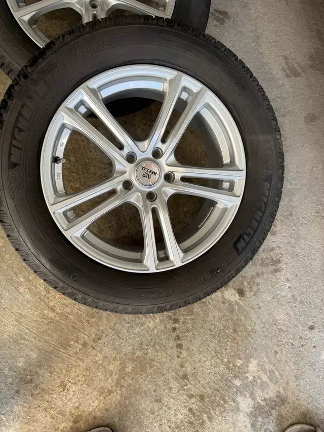 18 inch Alloys with Michelin defender tires (set of 4) in Tires & Rims in Oshawa / Durham Region - Image 3