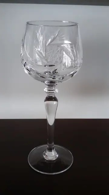 Pinwheel Crystal Red Wine Glasses, View more