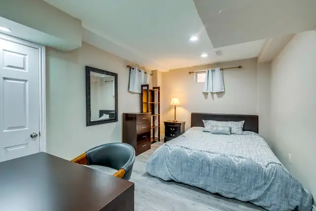 Room for rent close to UTM & Sheridan for students/new graduates