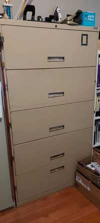 Locking 5 drawer double wide filing cabinet