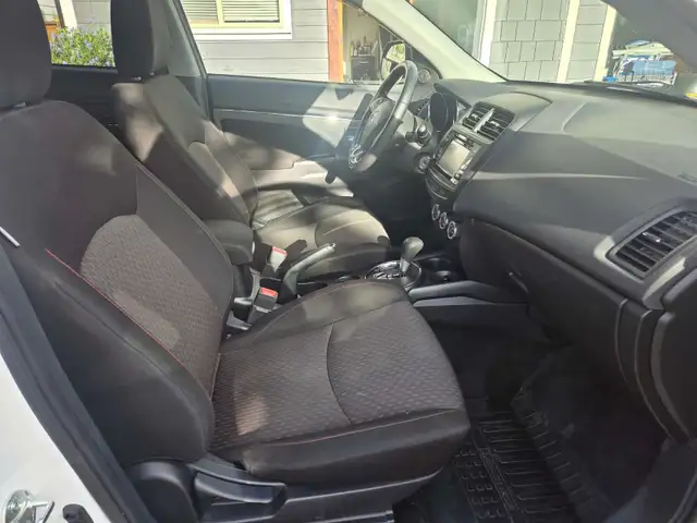 Pristine 2017 Mitsubishi RVR522604351975608325