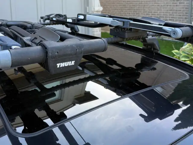Thule Upride roof bike carriers x2 in Other in St. Catharines - Image 3