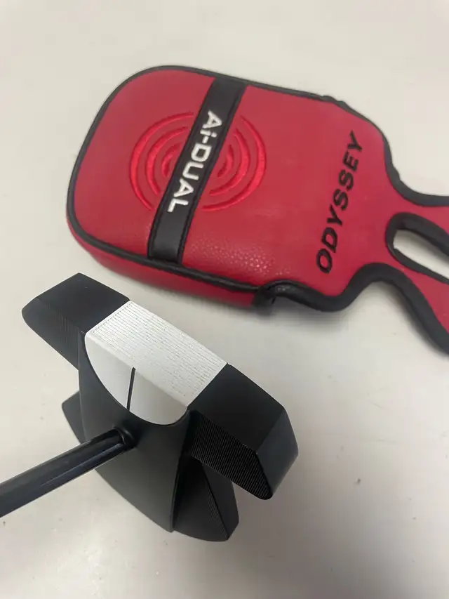 MRH Odyssey Square2Square 1/2 ball Dual Ai Max 33” putter in Golf in Kawartha Lakes - Image 4