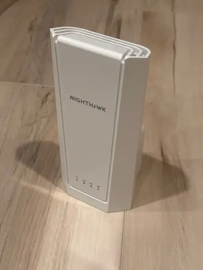 Features: - Dual-band technology for fast speeds - Wall-plug design for easy placement - Compatible...