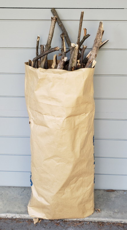 Big bag of dry branches & twigs – firewood kindling in BBQs & Outdoor Cooking in City of Toronto