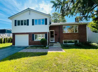 52 CANTER BLVD single home for rent close to Algonquin College