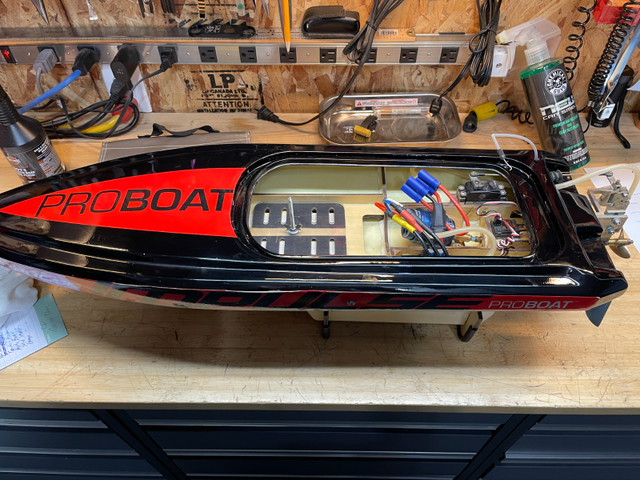 RC Control Boat ProBoat Impulse 31 in Hobbies & Crafts in Winnipeg - Image 4