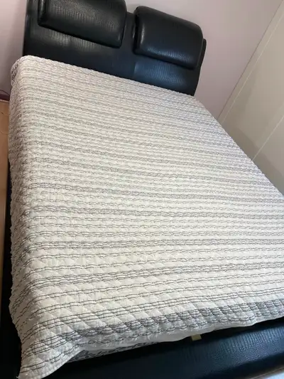 RACHEL ROY FULL/ QUEEN REVERSIBLE COTTON QUILT SET, View more