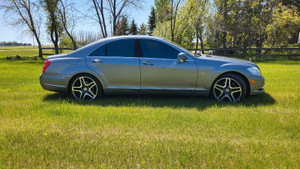 2012 Mercedes-Benz S-Class S550