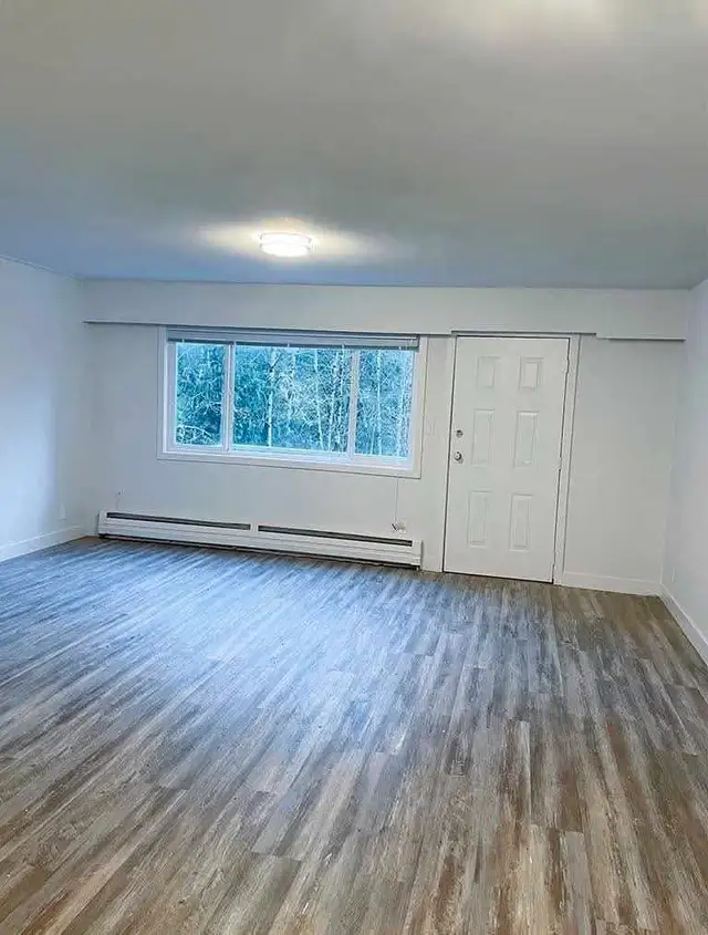 3 bedroom 1 1/2 bathroom in Long Term Rentals in Prince Rupert - Image 3