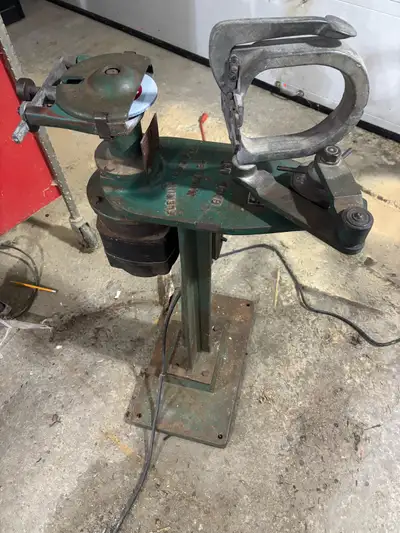 Fleming Gray B2 Skate Sharpener, View more