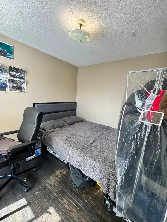 Room for Rent Near Seneca Newnham Campus ($625 + utilities) in Room Rentals & Roommates in City of Toronto - Image 2