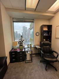 Downtown Window Office Space $ 1030 (938 Howe Street)