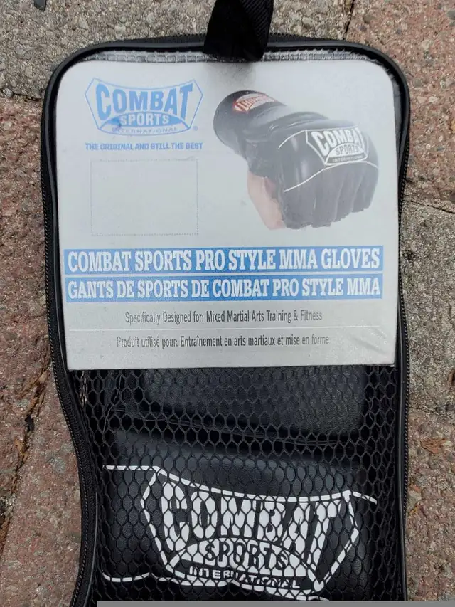 Brand new MMA Pro Gloves Gloves Adult Large  in Exercise Equipment in Barrie - Image 3
