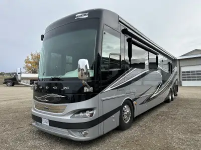 2012 Newmar Essex diesel pusher, 500 hp Cummins. Beautiful unit. Very well maintained. Must see unit...