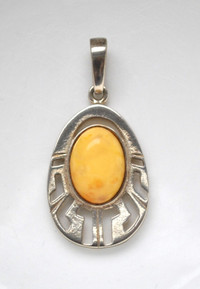 AMBER on SILVER PENDANT