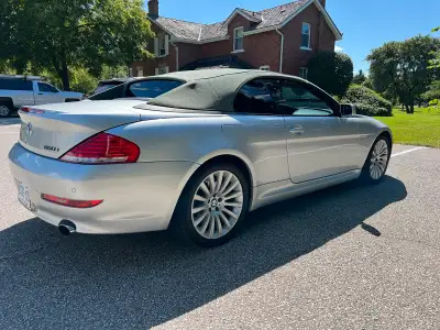 The car absolute perfect working!No issues!Soft close doors!Heated seats!Gps!Automatic Roof!moore ex...