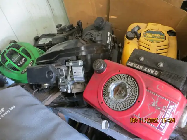 moteur de tondeuse in Lawnmowers & Leaf Blowers in Longueuil / South Shore - Image 3