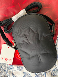 Lululemon 'Future Legacy' Crossbody Bag in Black New with tags