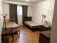 Bedroom for sharing near Georgian college 