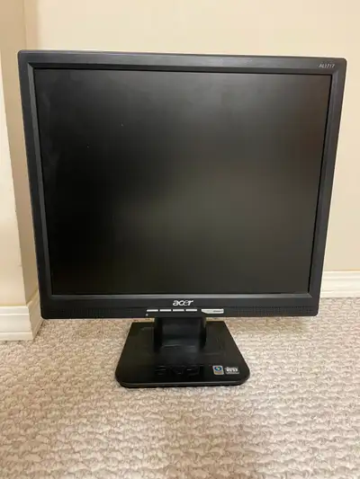 1. HP vs17 – 17” LCD Monitor – 1280 x 1024 native resolution. 2. Acer AL1717 – 17” TFT LCD Monitor –...