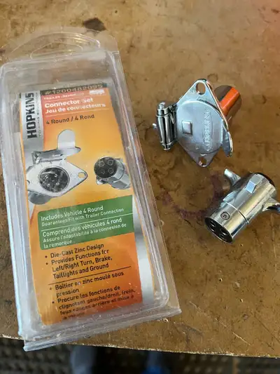 Hopkins Trailer Connector Set P/n 1200482095 4 Round Pin to 4 Round Pin Never used.