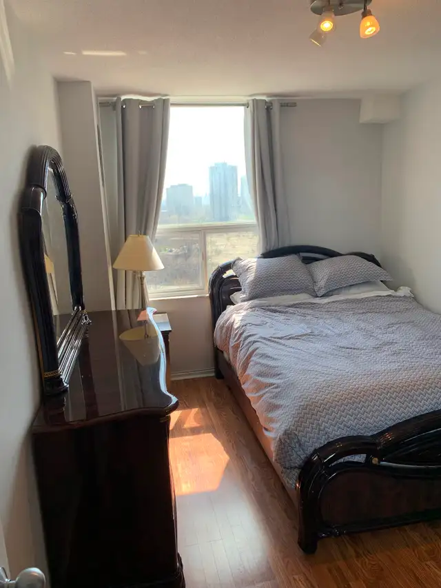 PENTHOUSE ROOM FOR RENT in Room Rentals & Roommates in City of Toronto - Image 8