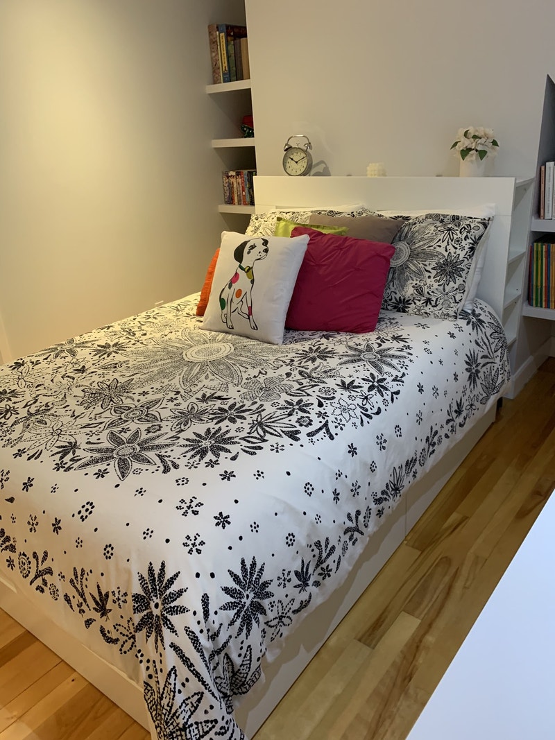 Lit double IKEA avec 4 tiroirs rangement Lits et matelas Lévis Kijiji