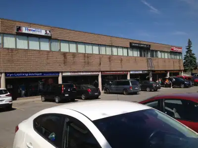 Office Space for lease in Ajax 1140 sq. ft. Well divided. 4 separate rooms and large open work space...