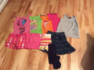 Lot de vêtements 5 ans, View more