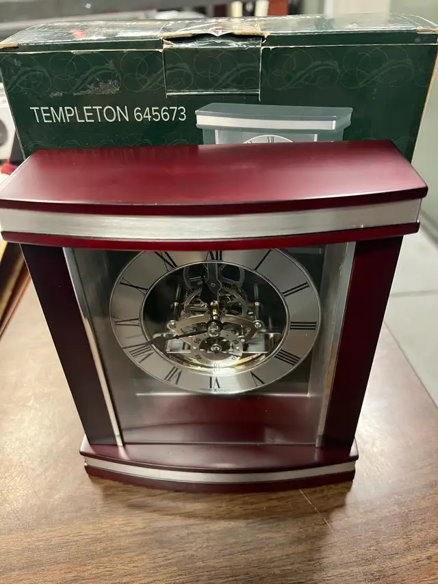 Table top clock( Howard Miller ) in Home Décor & Accents in Markham / York Region - Image 3