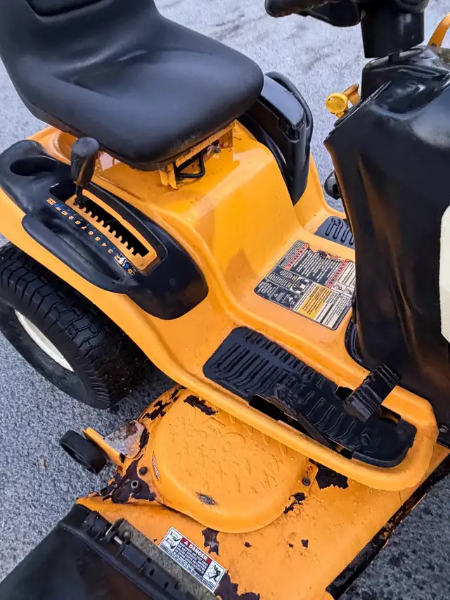 Cub Cadet LTX 1050 Riding lawn tractor | Lawnmowers & Leaf Blowers ...