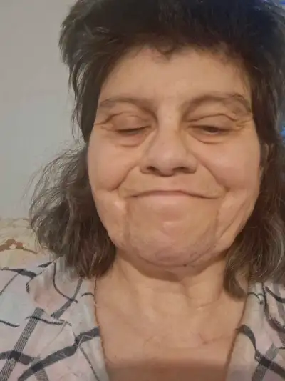 single female is looking for a place