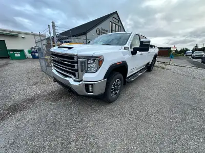 2022 GMC sierra SLT 3500HD Longbox Regular maintenance done with records if needed. Very good condit...